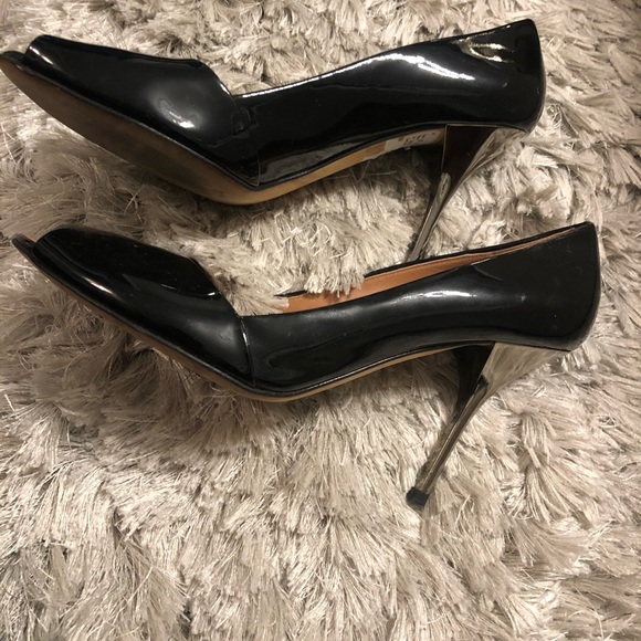 Heels - Picture 2 of 3